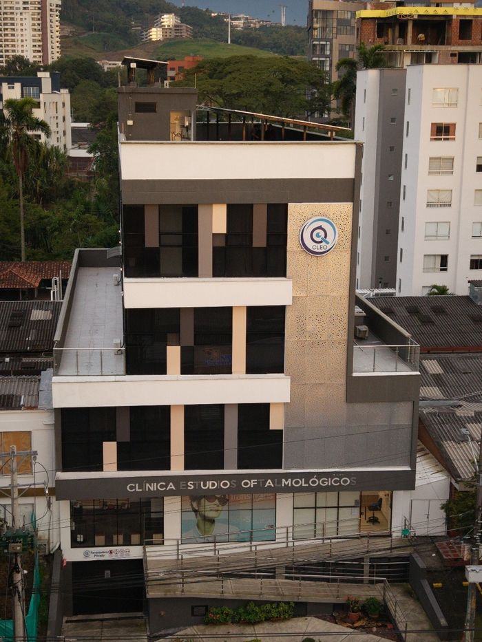 Fachada de la sede de Estudios Oftalmológicos en Pereira, Risaralda